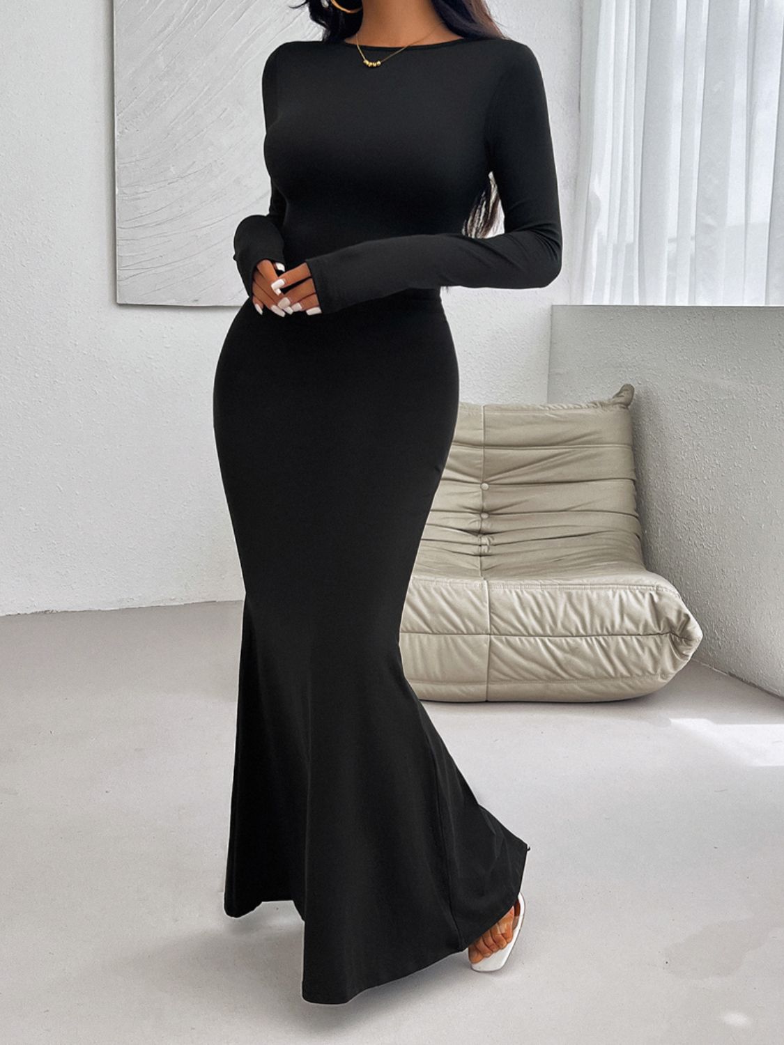 LuX De’Ore Kay Backless Long Sleeve Maxi Dress